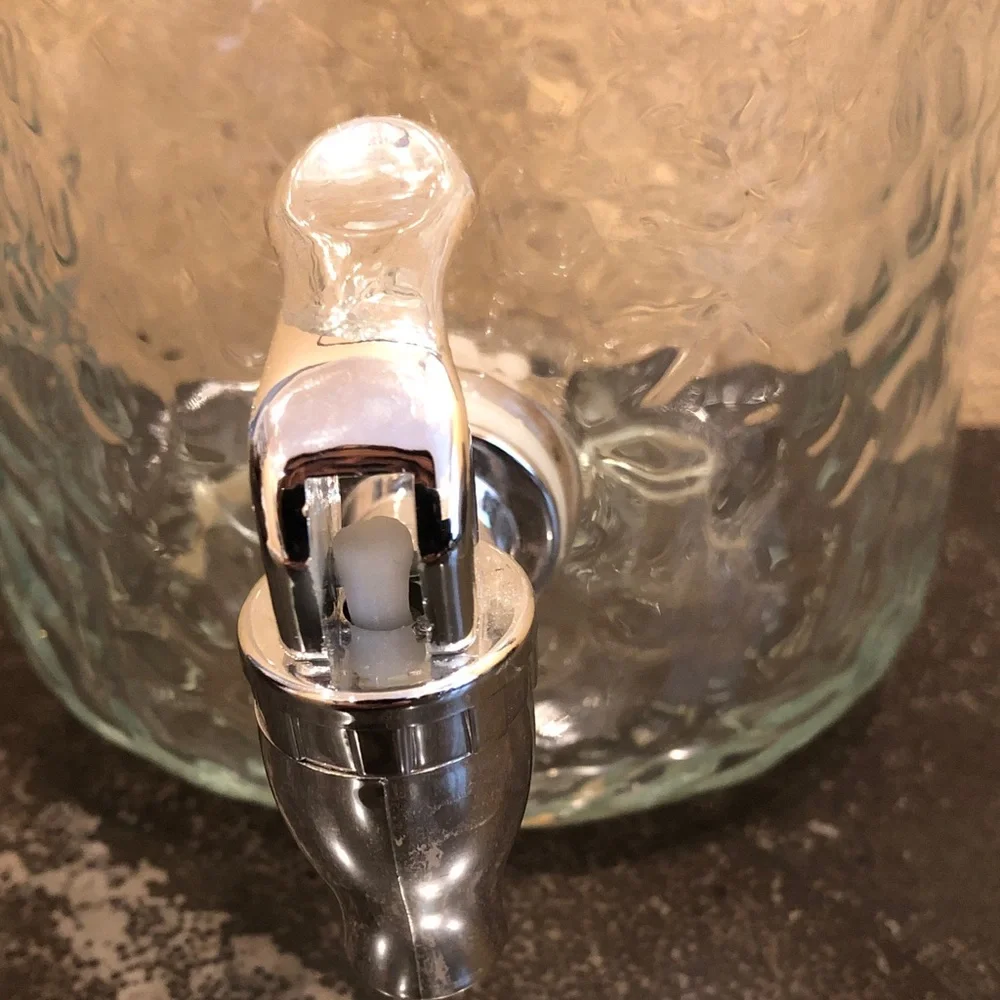 Bed Bath & Beyond Glass Beverage Dispenser with Silver Handle